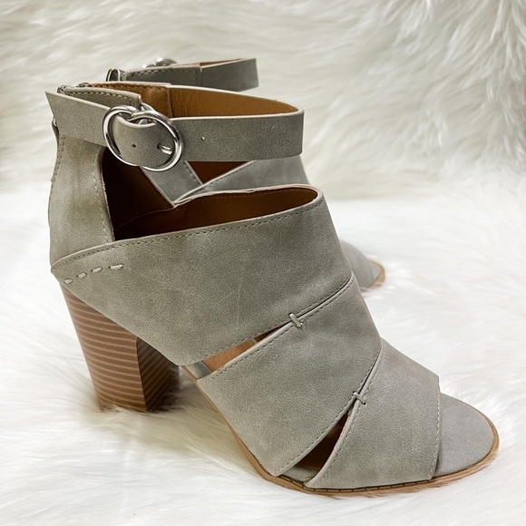 CADENCE Peep Toe Strappy Heels Buckle Grey Size 5.5 - Picture 6 of 14